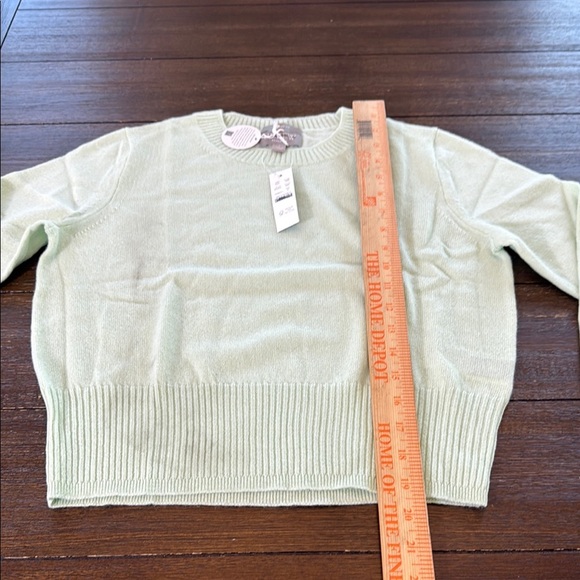J. Crew Cashmere shrunken crewneck sweater Size S - Picture 9 of 13